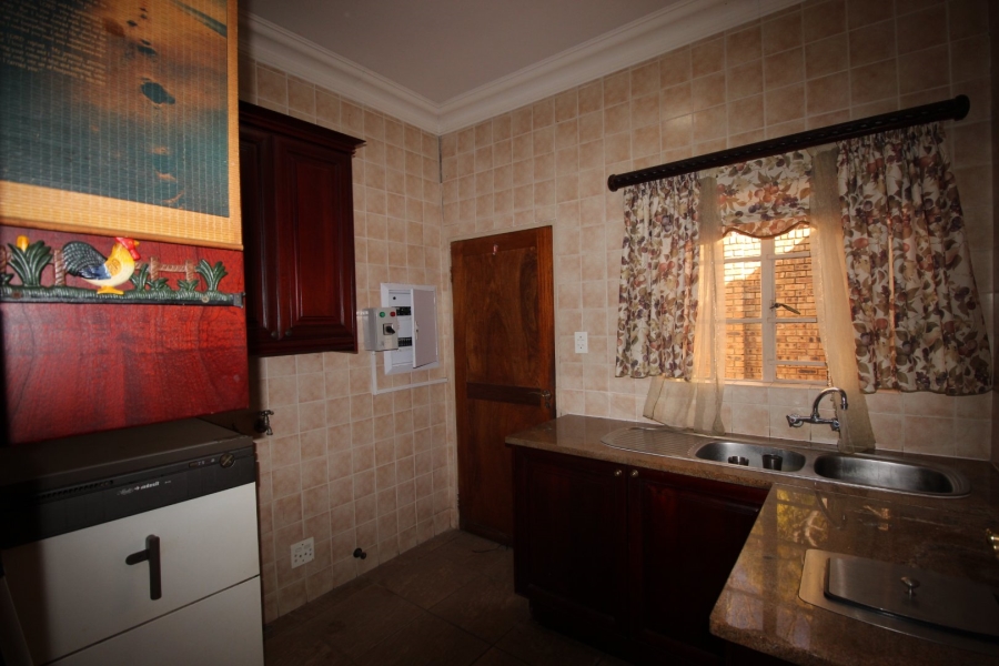 3 Bedroom Property for Sale in Lake Deneysville Free State